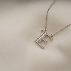 0,33 Karat Pırlanta K UCU Beyaz 14 Ayar